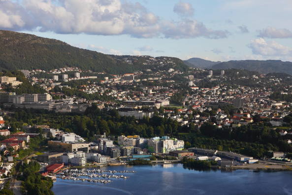 Baunetz, Meldung, Architektur, Snoehetta, Kunsthochschule, Bergen, Norwegen,  Kunst- und Designhochschule, Design, Facade, Fassade, Norway, Hufton Crow, Zaha Hadid, KMD, Architecture