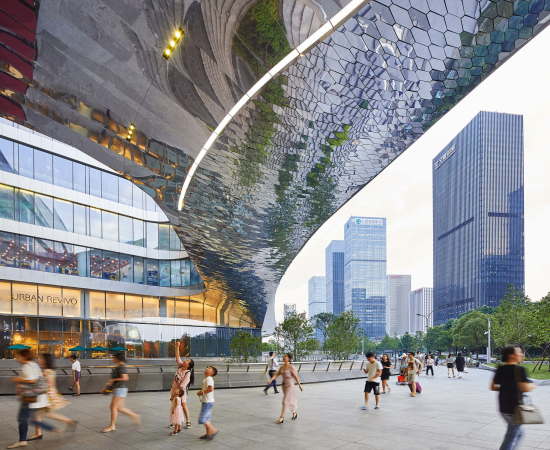Baunetz, Architektur, Meldungen, Projekte, China, Hangzhou, Raffles City, UNStudio, CapitaLand, urban hub, Gemischtnutzung, Wohn- und Geschftshaus, Qianjiang New Town, Hochhaus, stromlinienfrmige Trme, landmark, green city, wave, motion, Aluminiumfassade, Atrium, kurvenfrmig, Welle Hufton + Crow, Seth Powers, Jin Xing