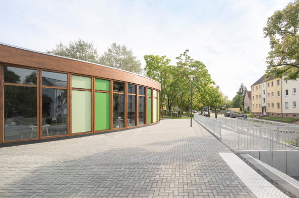 Tschoban Voss Architekten, Nauen, Stadtbad, 2017, Holzkonstruktion, Freibad