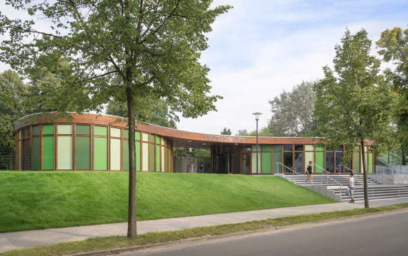 Tschoban Voss Architekten, Nauen, Stadtbad, 2017, Holzkonstruktion, Freibad