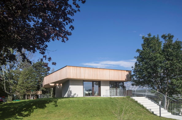 Bauentz, Meldung, Architektur, architecture, sterreich, Austria, Tirol, Tyrol, Haus Welser, Mutters, ao architekten, Gnter Richard Wett, housing, Wohnhaus, Einfamilienhaus, single family house, home, mountains, Berge, Alpen, Alps, Sichtbeton, concrete, exposed concrete, Holz, wood, roof Dach, Wipptal, Innsbruck