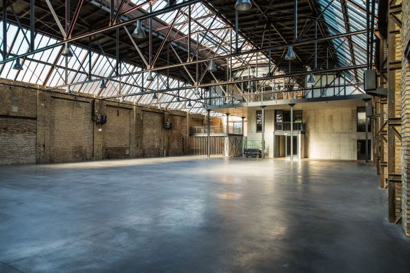 Baunetz, Meldung, Architektur, architecture, 2017, Berlin, Wilhelmsruh, Deutschland, Germany, cpm Architekten, Umbau, Sanierung, renovation, Entwicklung, development, Bergmann, Borsig, Elektrizittswerke, Hallen, hall, red brick, Ziegel, Backstein, Industriehalle, Werkhalle, Industriegebiet, Rammstein, Band, Musikindustrie, Management, Merchandising, Fan, Denkmalschutz, vorbildlich, Ferdinand-von-Quast-Medaille, Quast-Medaille, Bro, offices, Lager, storage, Ausstellung, exhibition