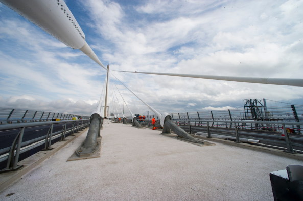 Queensferry Crossing, Schr�gkabelbr�cke, Firth of Fourth, Schottland, drei Pylone, �berlappende Kabel