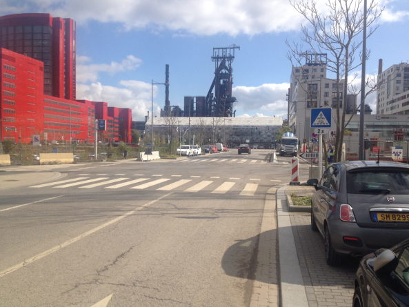 Baunetz, Architektur, architecture, Meldung, News, Bibliothek, Bibo, Studenten, Uni, Universitt, Studierende, Luxemburg, Belval, Stahlwerk, Umbau, Umnutzung, Eisen, Rote Erde, Mllerei, Valentiny, Esch-sur-Alzette, Sanem, Mine, Erzabbau, BIUN, Bibliothque Universitaire de Belval, Place des hauts fourneaux, Esch-Belval, Fonds Belval, Valentiny hvp architects Srl, Axel Christman, Daniela Flor, Lucio Wercollier, Valentiny hvp architects