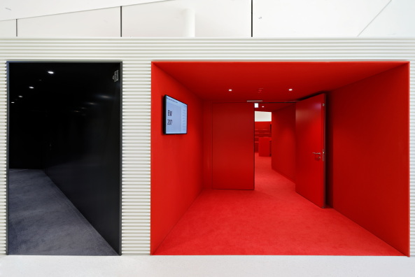 Schneider Schumacher, architekten, mannheim, tagungszentrum, hrsaal, neubau, erweiterung, schloss, mannheimer, campus, barock, hochschule, business school, schneider+schumacher, hrsaal, schneider+schumacher, baden-wrttemberg, uni, universitt, seminarrume, tagung, Kirsten Bucher, jrg hempel