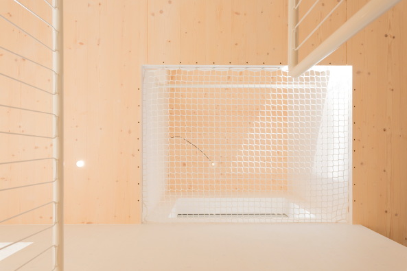 Baunetz, Meldung, Architektur, architecture, 2017, Finnland, finish, Ortraum, Helsinki, Haus, EFH, Einfamilienhaus, house, living, family, Familienhaus, Holz, Kinder, wood, children, kids, Marc Goodwin, Martin Lukasczyk, kindgerecht, familiengerecht