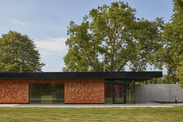 Freizeitbad in Offenburg von 4a Architekten