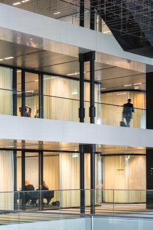 Offene Flchen statt dunkler Behrdengnge