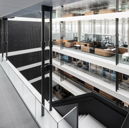 Die Inneneinrichtung stammt ebenfalls von OMA.