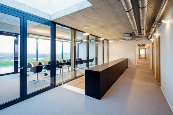 Firmenzentrale in Mainz von Schoyerer Architekten_Syra