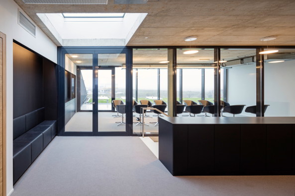 Firmenzentrale in Mainz von Schoyerer Architekten_Syra