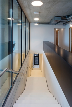 Firmenzentrale in Mainz von Schoyerer Architekten_Syra