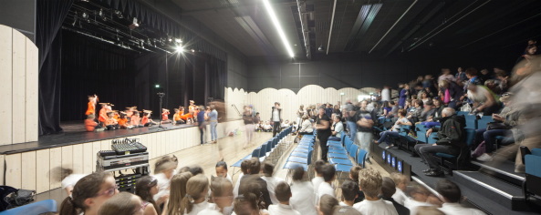 Olemps, Salle 7-77, Coco architecture, Gemeindezentrum, Kulturzentrum, Edouard DECAM, Claudia Staubmann, Cadric Ramiere