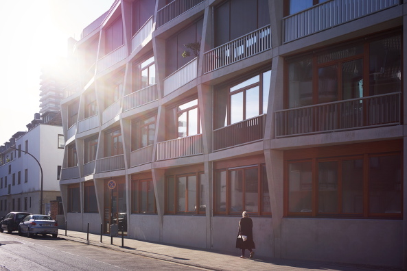 Manuel Herz Architekten, Neubau, Kln, Wohnhaus, Wohnungsbau, Arthron, Bayenthal