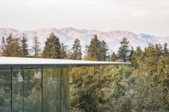 Steve Jobs Theater von Foster + Partners