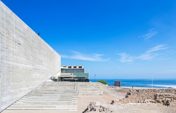 Theater, Freilufttheater, Neubau, Beton, Atacama Desert, W�ste, Huanchaca, Sergio Pirrone, Ram�n Coz, Marco Polidura, Benjam�n Ortiz, Sebasti�n Alvarez