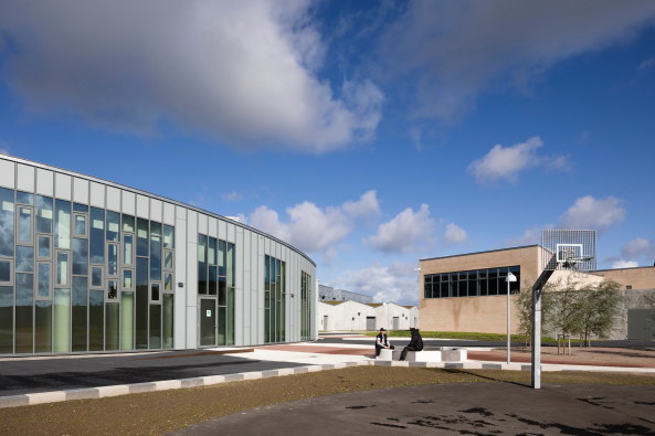 Tageslicht in den Gebuden war den Architekten wichtig.