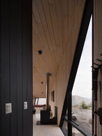 Gonzalo Iturriaga Arquitectos, Santiago de Chile, San Esteban, Anden, Berghtte, Wochenendhaus, weekend house, mountain cabin, Federico Cairoli, Refugio para un montaista