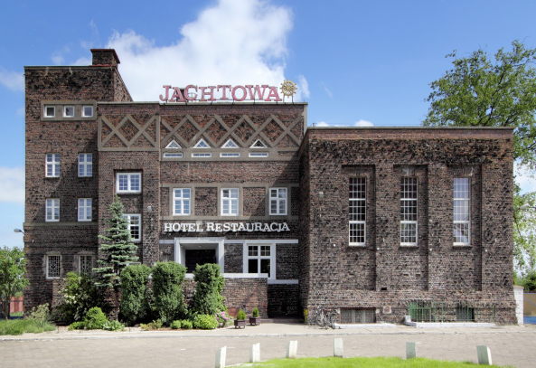 Architektur des Expressionismus, Fragments of Metropolis, Crowdfunding, Buchreihe, Osteuropa, East, Tschechien, Polen, Ungarn, Slowakei