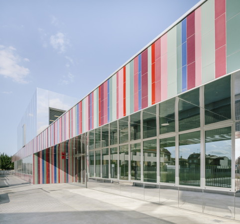 Schule, Fassade, Spiegel, Hof, Erdgeschoss, Neubau