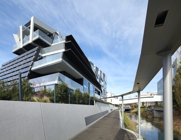 Falkeis Architects, Vaduz, PCM-Klimaflgel, Latentwrmespeicherung, PV-Tracking, Phasenwechselmaterial, Marxner, Marxer Active Energy Building