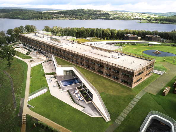 Hotel am Saarlnder Bostalsee von GRAFT