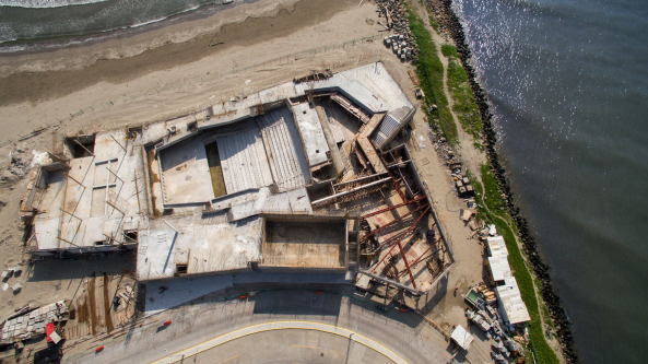 rojkind arquitectos, Mexiko, Boca del Rio, Theater, Bau am Wasser, Beton, Auenanlage