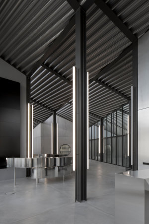 Aluminium, Berghang, Christ Gantenbein, Stefano Graziani, Sheddach, f�nflappig, List, Kundencenter