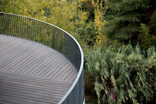 Farshid Moussavi , Montpellier, Wohnen, Balkone, Wohnturm, Metallfassade