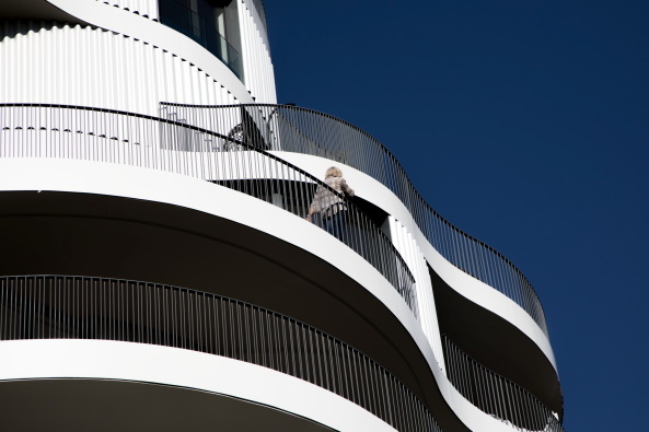 Farshid Moussavi , Montpellier, Wohnen, Balkone, Wohnturm, Metallfassade