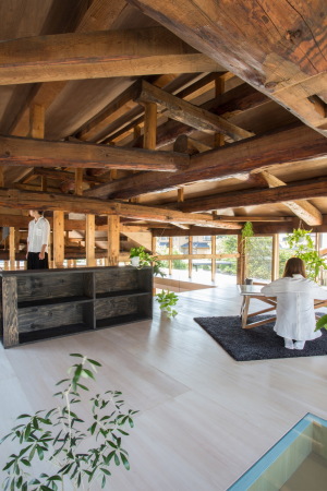 Japan, 1-1 Architects, Holz, Wohnen, Yuki Kamiya, Shoichi Ishikawa, living, Umbau,renovation