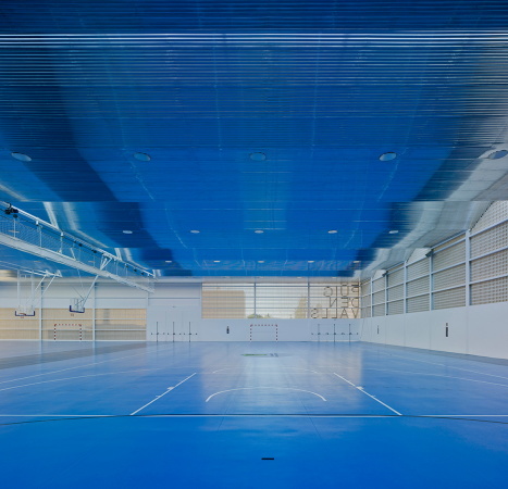 MCEA, Manuel Costoya, Puig d�en Valls, Ibiza, Sporthalle, Sportzentrum, perforiertes Mauerwerk, Oberfl�chen