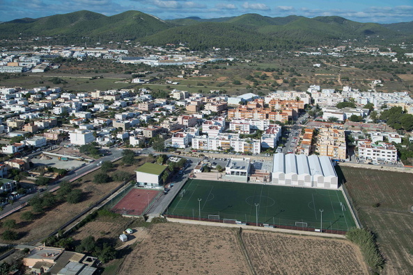 MCEA, Manuel Costoya, Puig d�en Valls, Ibiza, Sporthalle, Sportzentrum, perforiertes Mauerwerk, Oberfl�chen