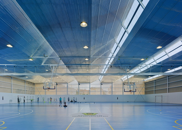 MCEA, Manuel Costoya, Puig d�en Valls, Ibiza, Sporthalle, Sportzentrum, perforiertes Mauerwerk, Oberfl�chen
