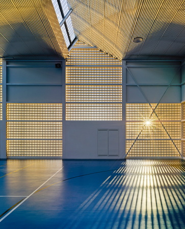 MCEA, Manuel Costoya, Puig d�en Valls, Ibiza, Sporthalle, Sportzentrum, perforiertes Mauerwerk, Oberfl�chen