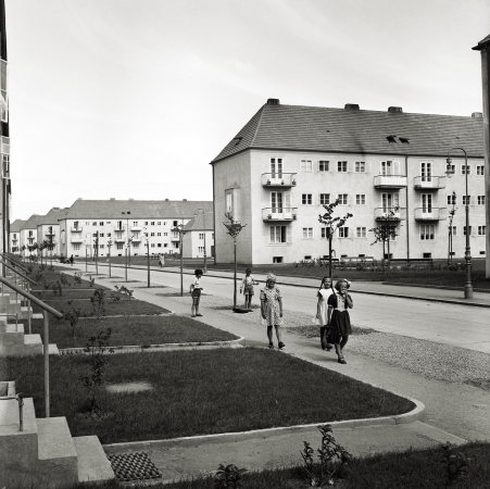 Metropolen Budapest, Wien: Parallele Stadtrume aus dem 20. Jahrhundert, Adolph Stiller, Ausstellungszentrum im Ringturm, Wien