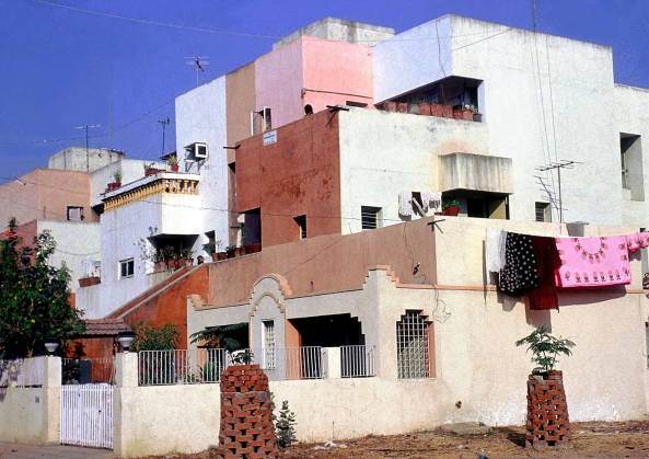 Balkrishna Doshi, Ahmedabad, Le Corbusier, Louis Khan, Life Insurenace Corporation Housing, Kamala, Indologie, Premabhai Hall, Sangath, Aranya, Amdavad Ni Gufa