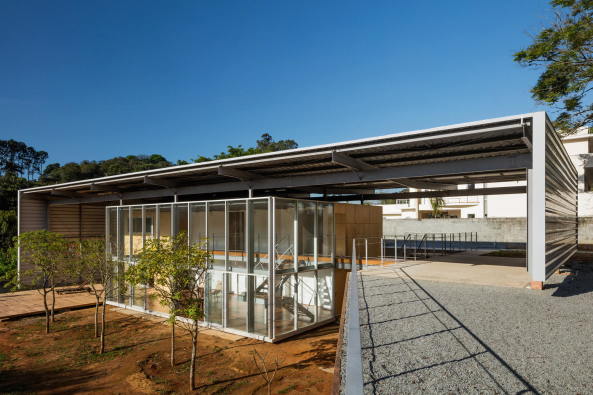 Andrade Morettin Arquitetos, T.R. Residence, Wohnhaus, Dach, Haus im Haus, Carapicuiva, Brasilien, So Paulo