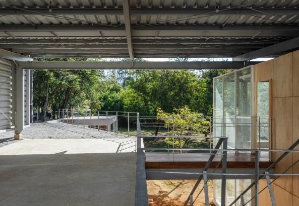 Andrade Morettin Arquitetos, T.R. Residence, Wohnhaus, Dach, Haus im Haus, Carapicuiva, Brasilien, So Paulo