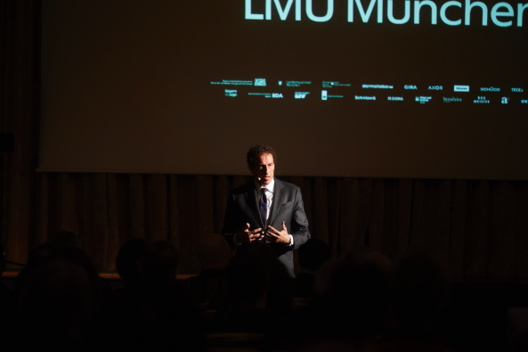 Architecture Matters, Nadin Heinich, plan A, M�nchen, Christiane Thalgott, Erion Veliaj, Elisabeth Merk, Julian Nida-R�melin , Saskia van Stein, Chris Dercon, Reinier de Graaf, J�rgen Bruns-Berentelg, Hafen City, Ulrich H�ller, Andrej Holm, Carsten Loll