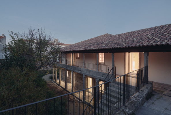 Umbau, Murado Elvira, Biblioteca P�blica Municipal de Baiona, Sancti Spiritus Hospital