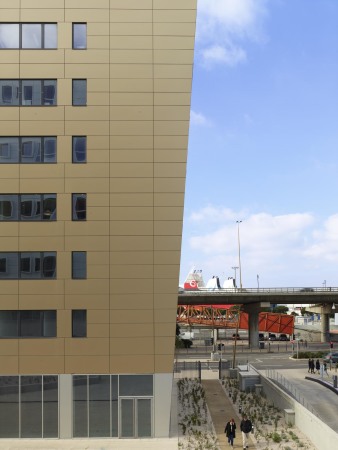 Roland Halbe, Fuksas, Marseille, Hafen, Quartier, Tranformationsgebiet, Masterplan, Hotel, Theater, Luc Besson