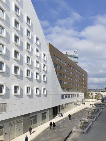 Roland Halbe, Fuksas, Marseille, Hafen, Quartier, Tranformationsgebiet, Masterplan, Hotel, Theater, Luc Besson