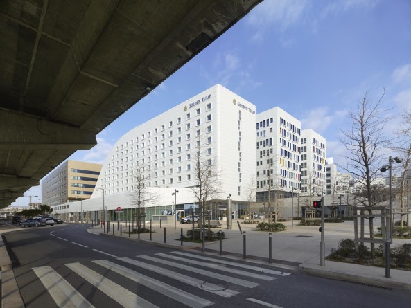 Roland Halbe, Fuksas, Marseille, Hafen, Quartier, Tranformationsgebiet, Masterplan, Hotel, Theater, Luc Besson