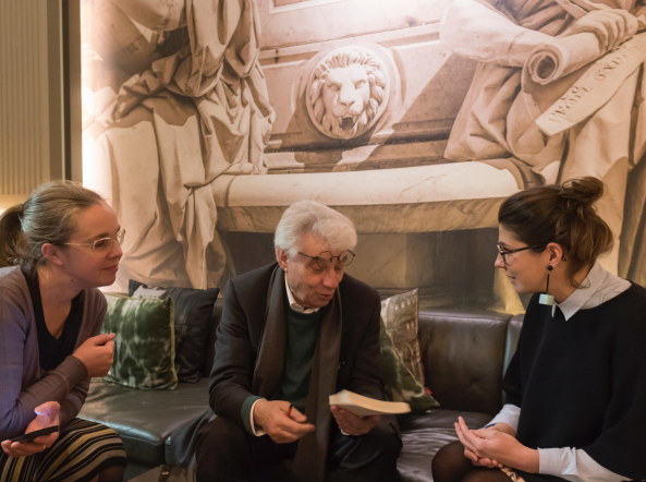 Friederike Meyer, Mario Botta, Marta Busnelli (v.l.) beim Gesprch in Berlin