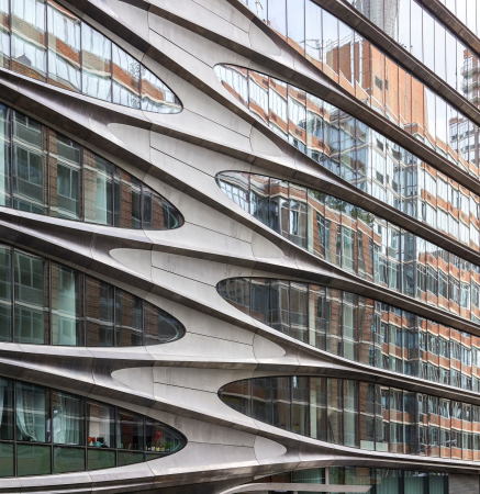 Zaha Hadid Architects, New York, Highline, Chelsea, Luxuswohnen, Metallfassade, Dynamik, Split-Level