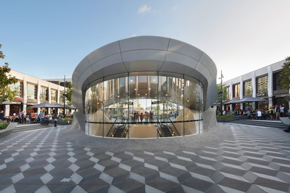 Einkaufszentrum, Bibliothek und Parkhaus von ACME in Melbourne