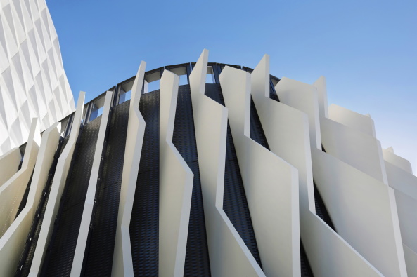 Einkaufszentrum, Bibliothek und Parkhaus von ACME in Melbourne