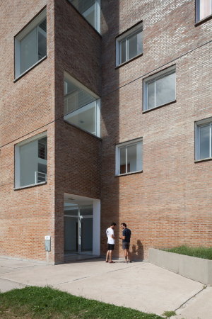 sozialer Wohnungsbau, BBOA, Argentinein, Baigorria, Rosario, Santa Fe, Wohnen, Stadtentwicklung, Ziegelfassade