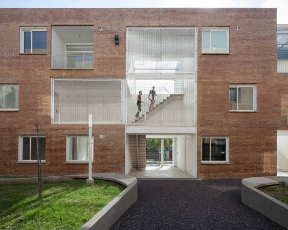 sozialer Wohnungsbau, BBOA, Argentinein, Baigorria, Rosario, Santa Fe, Wohnen, Stadtentwicklung, Ziegelfassade